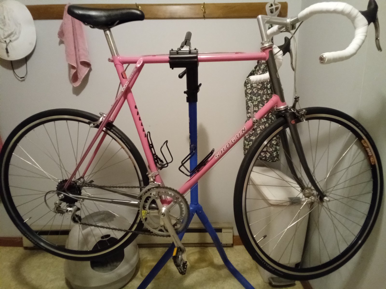 Drive side showing the Kashimax Intima saddle